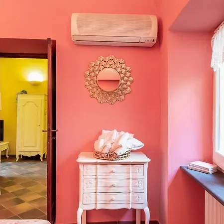 شقة Centro, Ampia Casa Stile Kinfolk Con Parcheggio نولي