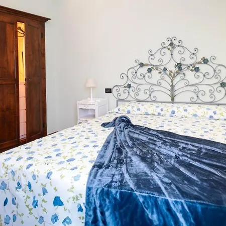 Centro, Ampia Casa Stile Kinfolk Con Parcheggio * نولي
