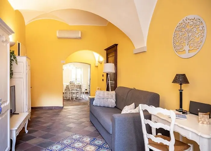 Appartement Centro, Ampia Casa Stile Kinfolk Con Parcheggio Noli
