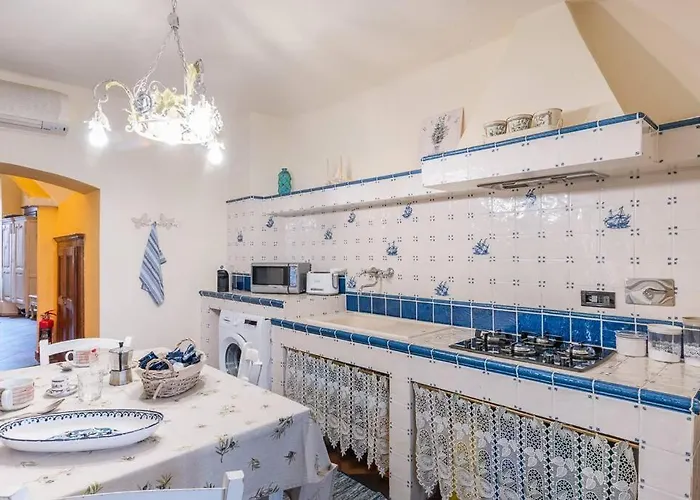 Centro, Ampia Casa Stile Kinfolk Con Parcheggio Appartement