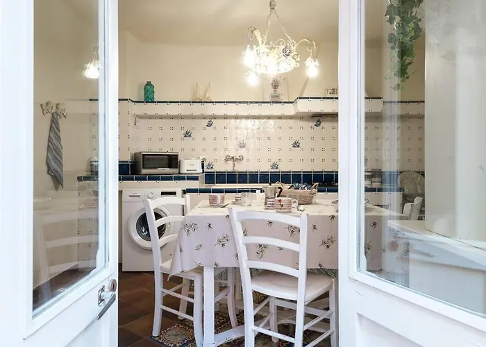 Centro, Ampia Casa Stile Kinfolk Con Parcheggio * Noli